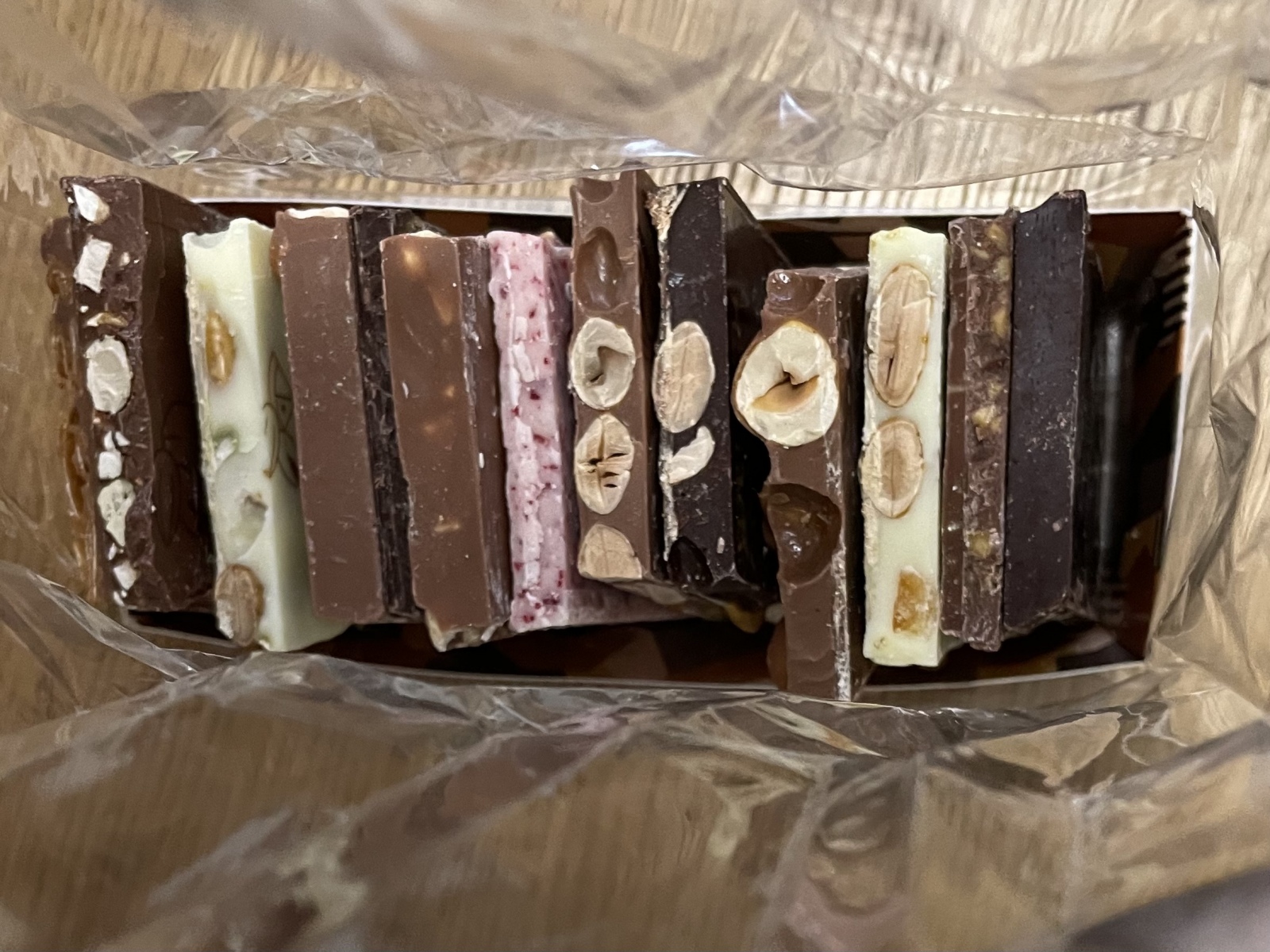 ���E��1�Ԕ������f�ʐ}